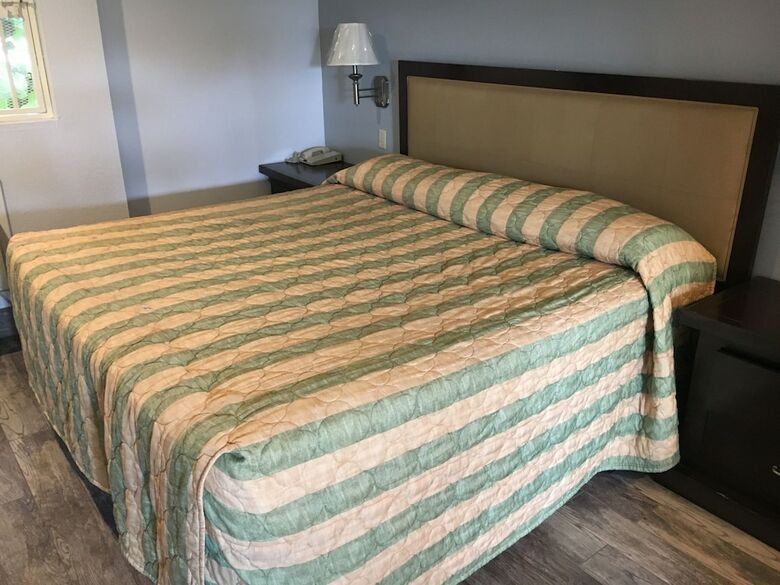 Motel Bellflower Travel Inn