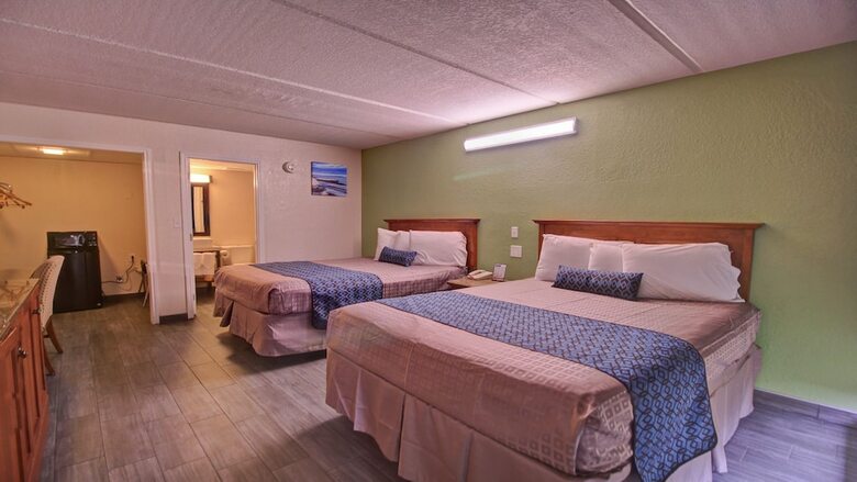 Windwater Hotel & Marina