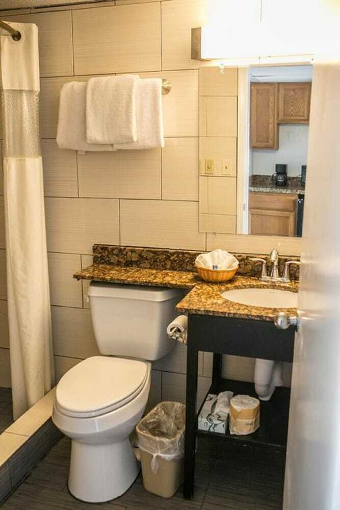 Windwater Hotel & Marina