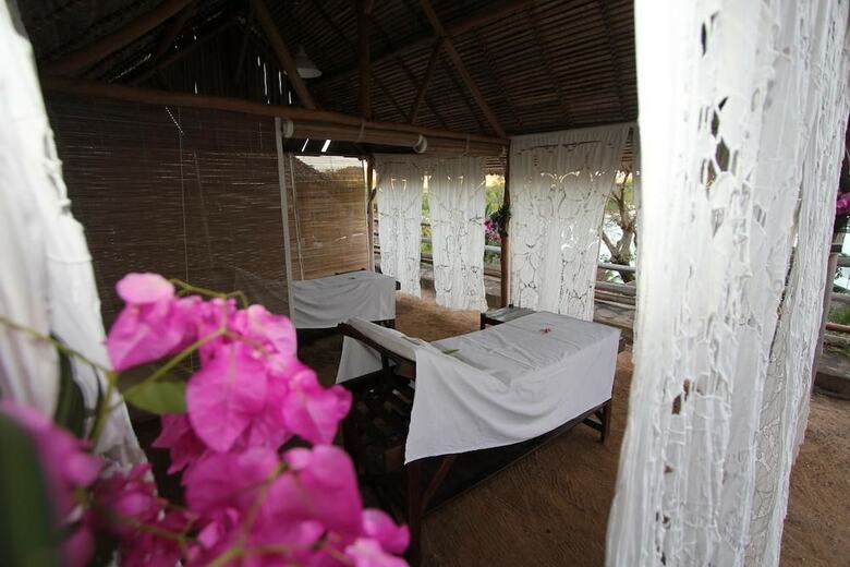 Hotel L'heure Bleue