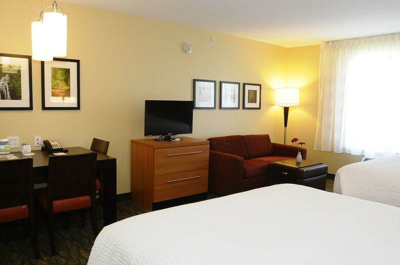Hotel Towneplace Suites Redding