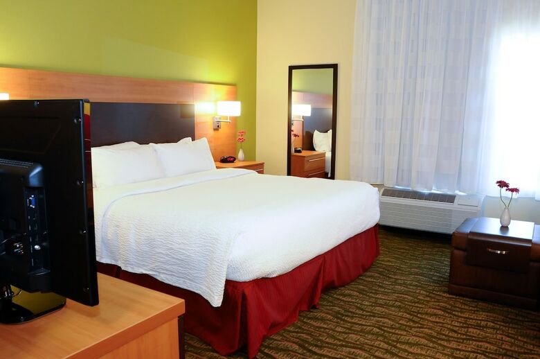 Hotel Towneplace Suites Redding