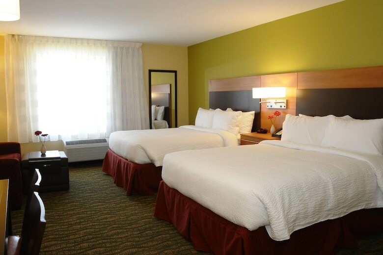 Hotel Towneplace Suites Redding