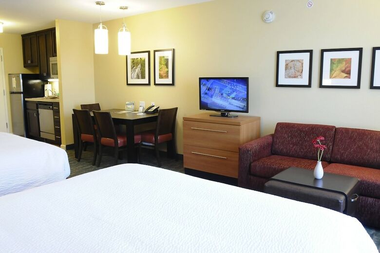 Hotel Towneplace Suites Redding