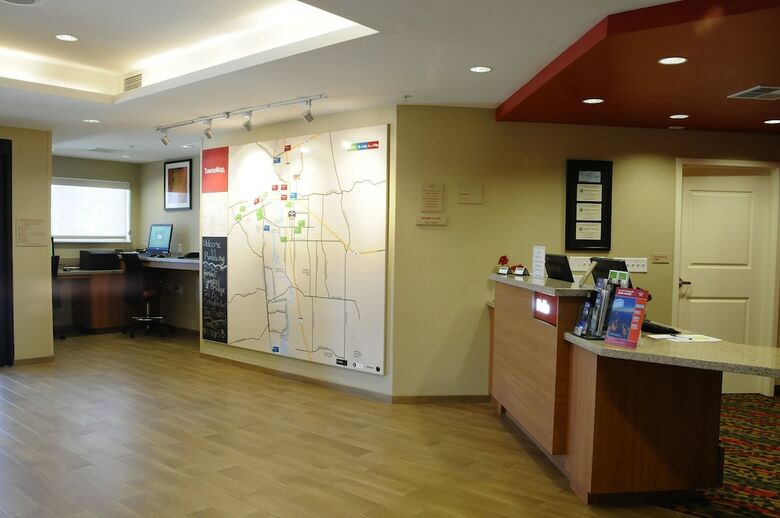 Hotel Towneplace Suites Redding