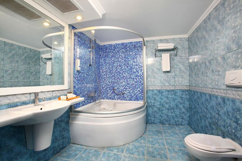 Royal Arena Hotel & Resort Spa - All Inclusive