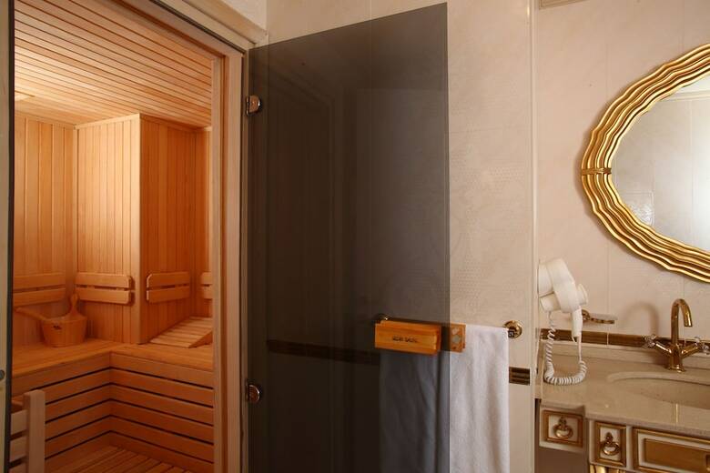 Royal Arena Hotel & Resort Spa - All Inclusive
