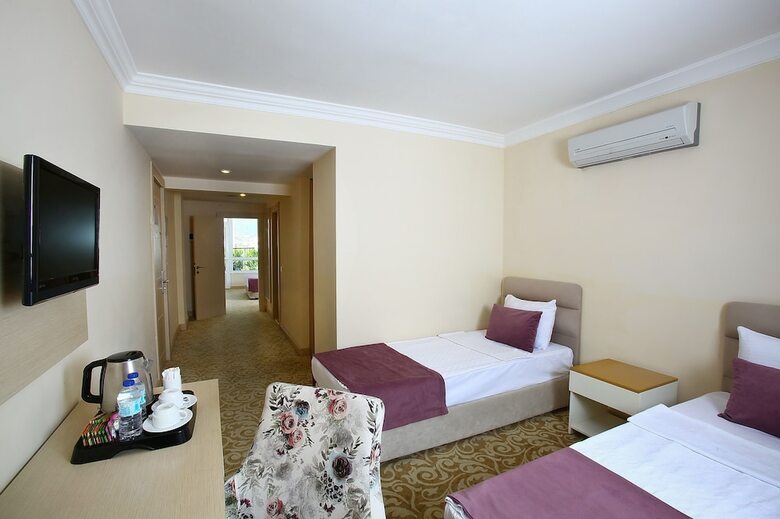 Royal Arena Hotel & Resort Spa - All Inclusive