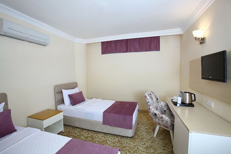 Royal Arena Hotel & Resort Spa - All Inclusive