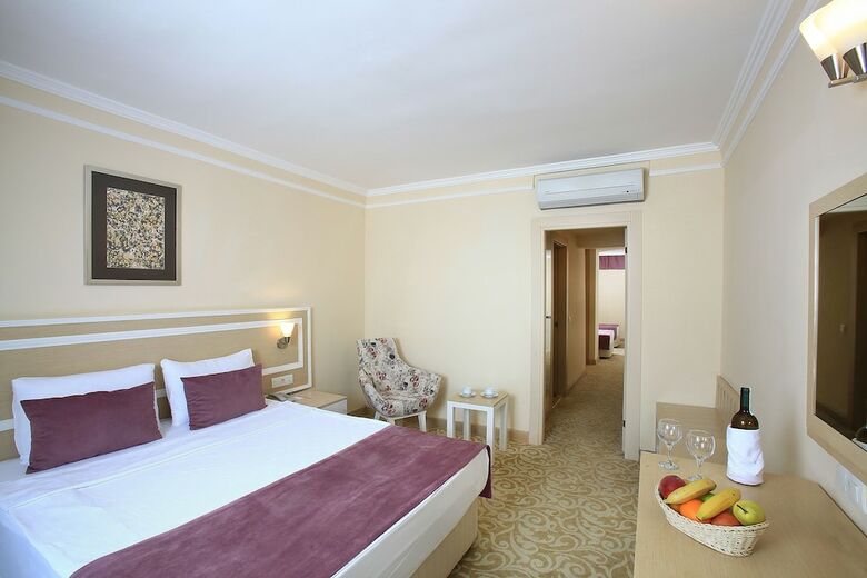 Royal Arena Hotel & Resort Spa - All Inclusive