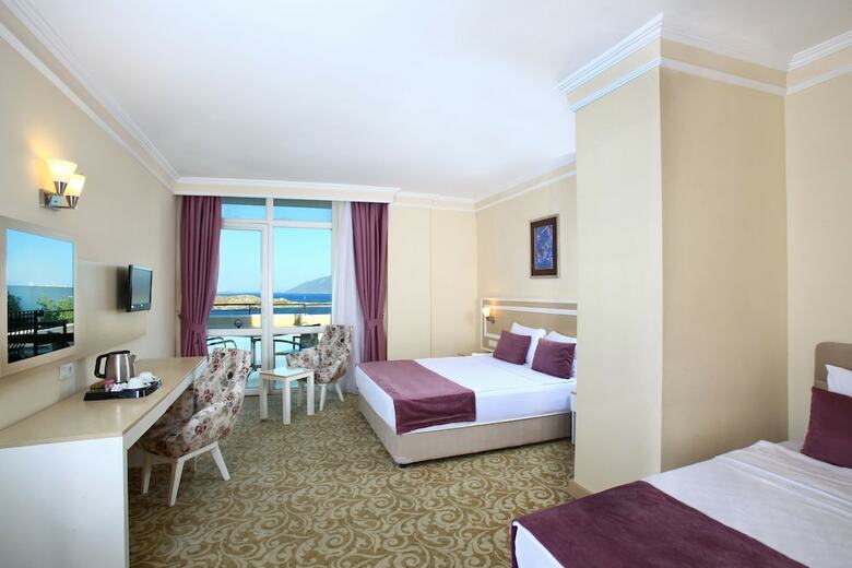 Royal Arena Hotel & Resort Spa - All Inclusive