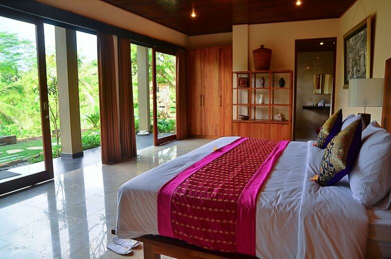 Hotel The Kampung Resort Ubud