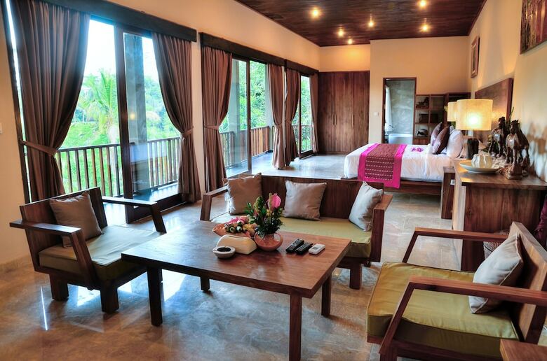 Hotel The Kampung Resort Ubud