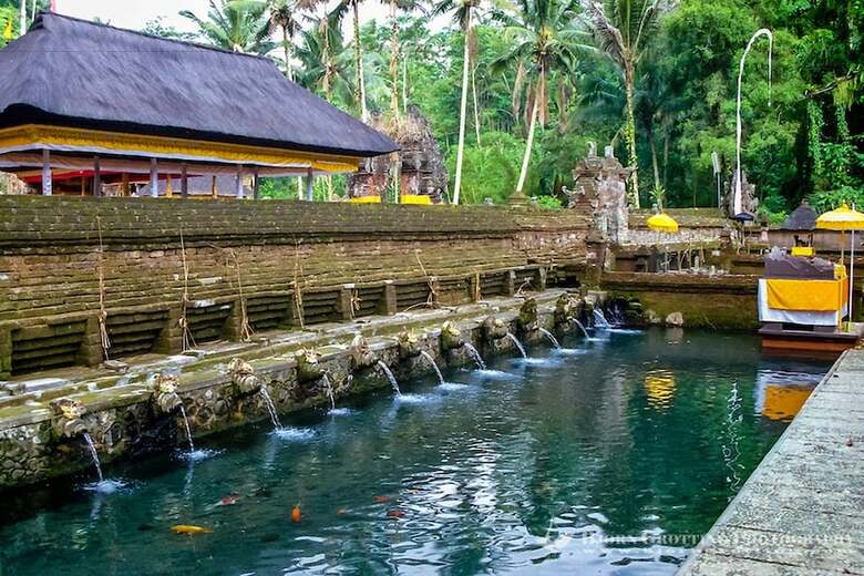 Hotel The Kampung Resort Ubud