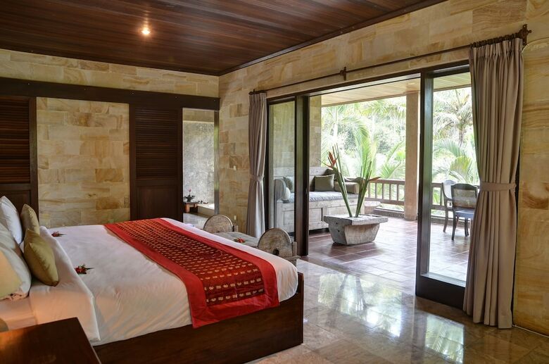 Hotel The Kampung Resort Ubud