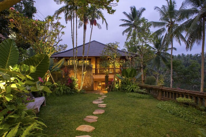 Hotel The Kampung Resort Ubud