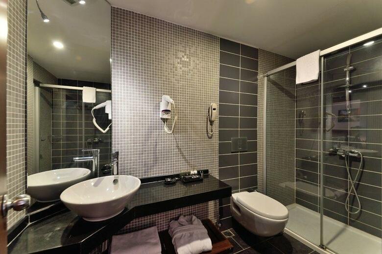Tiara Thermal & Spa Hotel