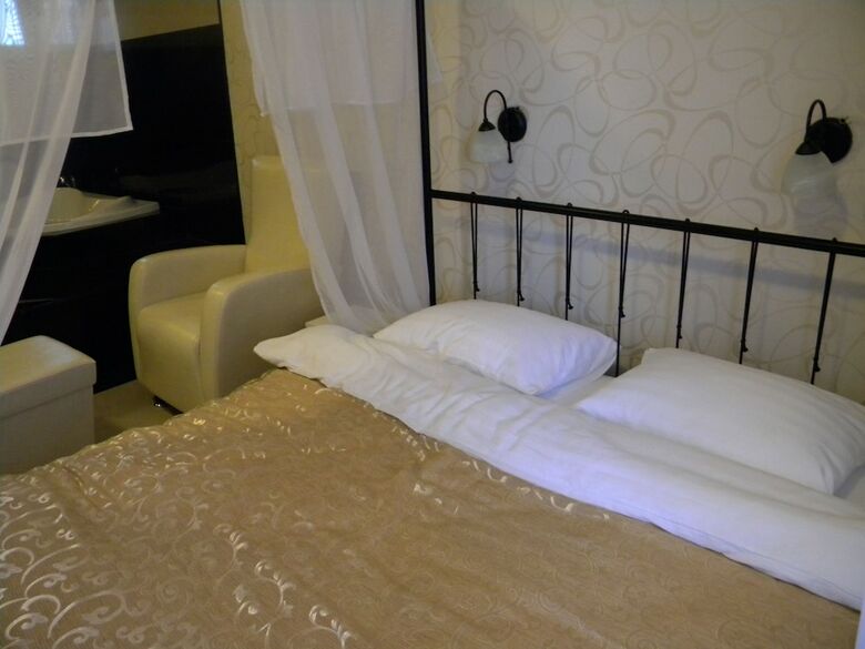 Dash Hotel