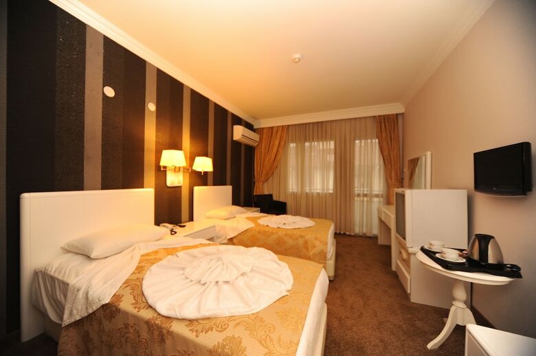 Mara Palace Hotel