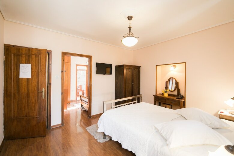 Kritsa Gastronomy Hotel