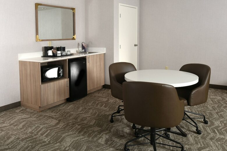 Hotel Springhill Suites Des Moines West