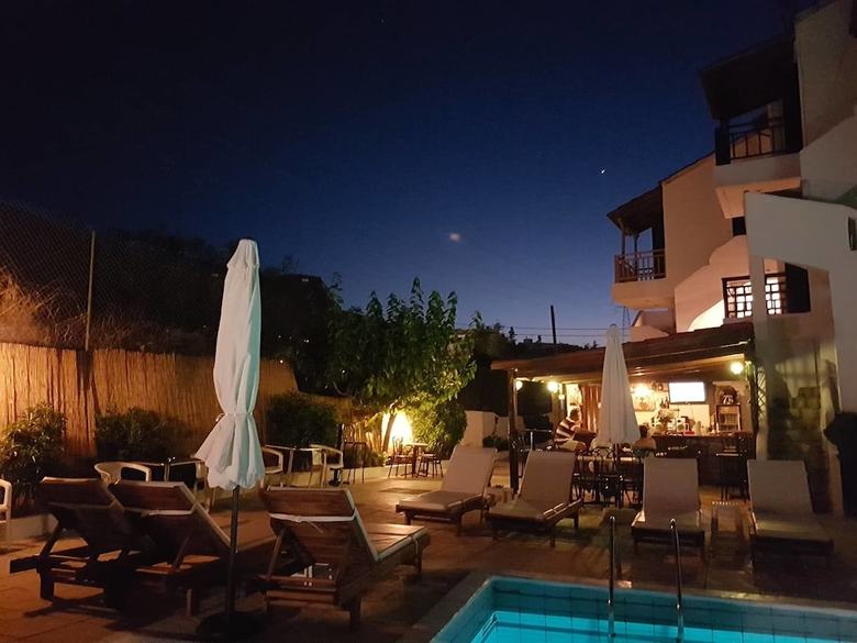Sirocco Apartments