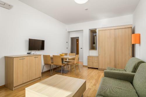 Apartments Rona Erea Icici
