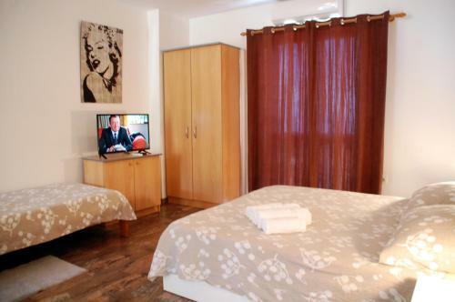 Apartments Kolmanic