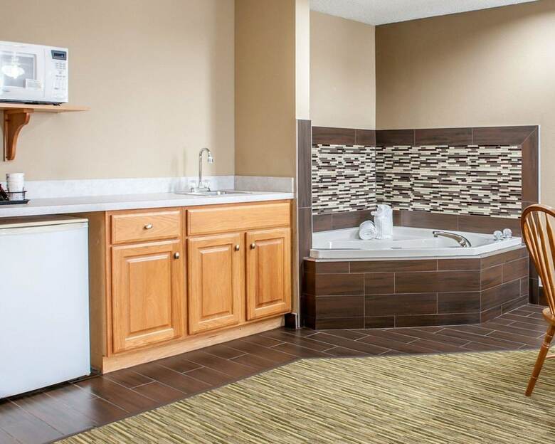 Hotel Comfort Suites North