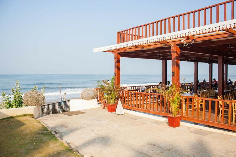 Hotel La Cabana Beach And Spa