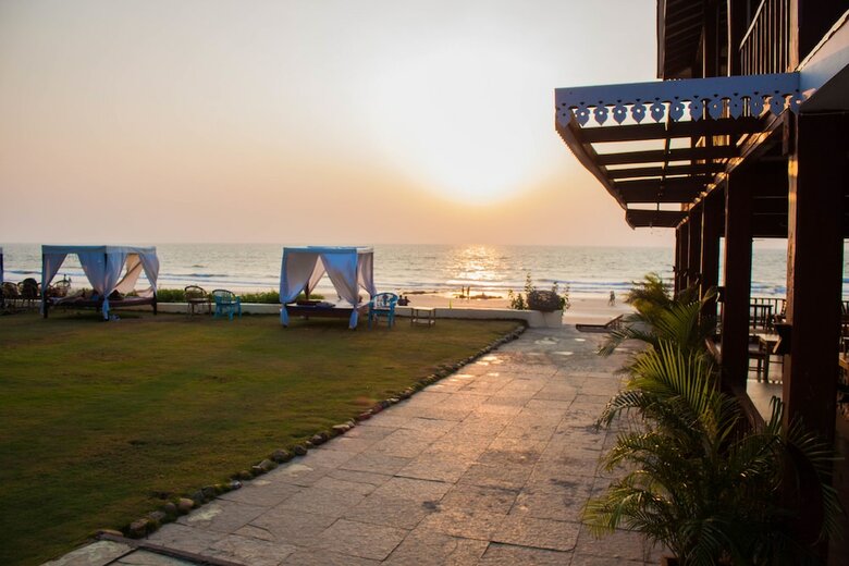 Hotel La Cabana Beach And Spa
