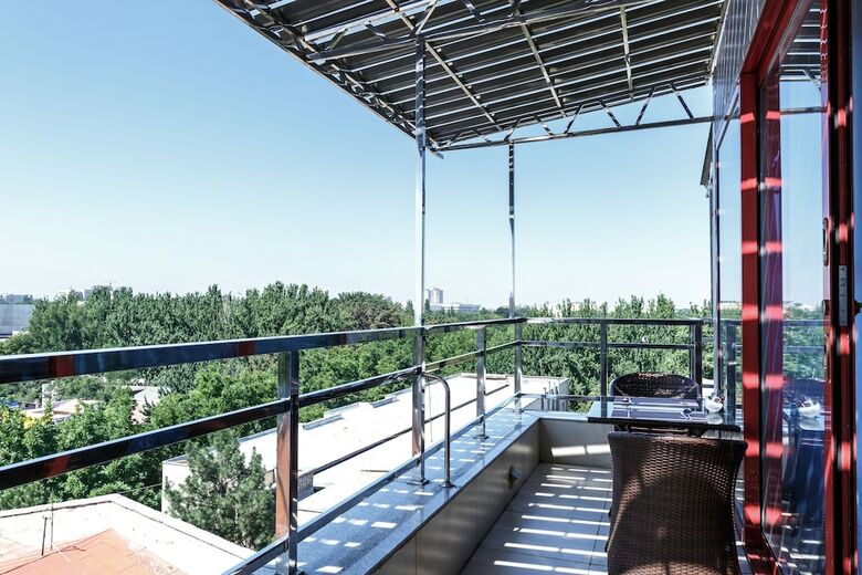 Smart Hotel Bishkek