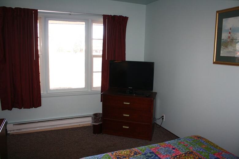 Motel Crows Nest Inn Tawas