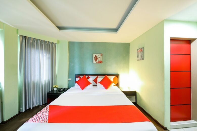 Oyo 138 The Chilli Salza Patong Hotel
