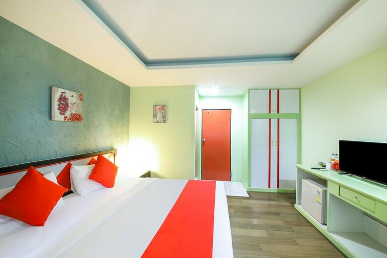 Oyo 138 The Chilli Salza Patong Hotel