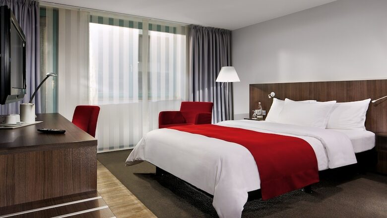 Hotel Holiday Inn D�sseldorf - Hafen