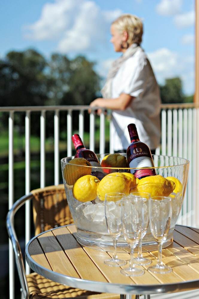 First Hotel Lind� Park