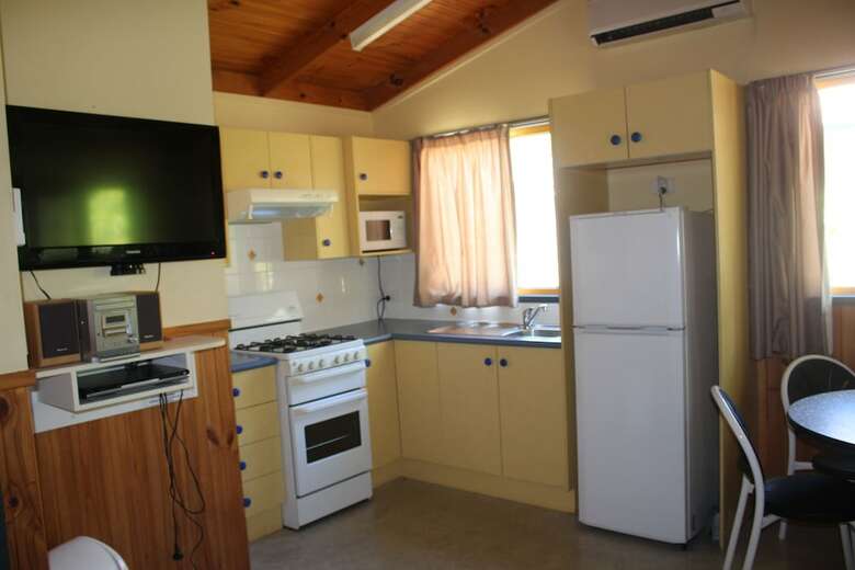 Lani's Holiday Island - Caravan Park