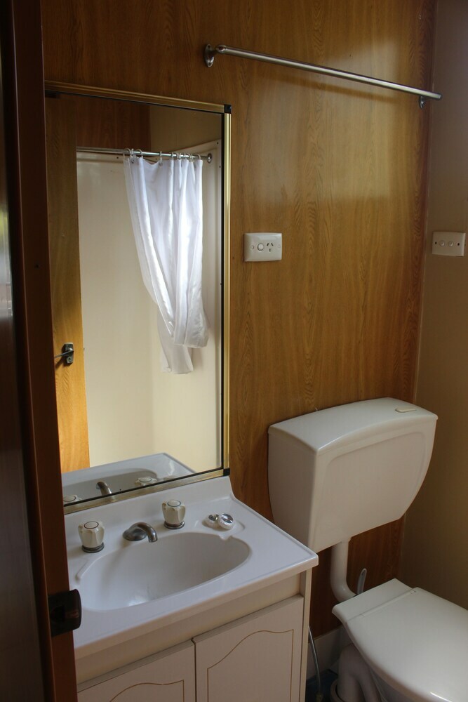 Lani's Holiday Island - Caravan Park