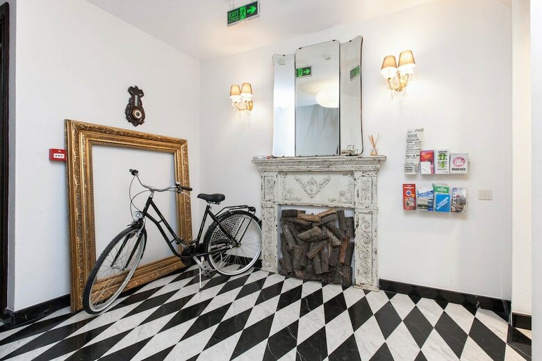 Aparthotel Chiconomy Suites