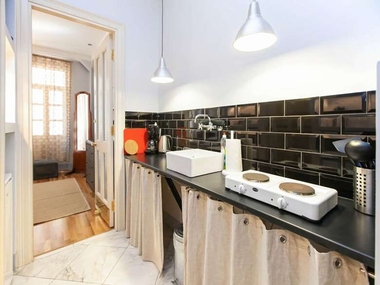 Aparthotel Chiconomy Suites