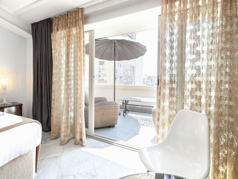 Aparthotel Chiconomy Suites
