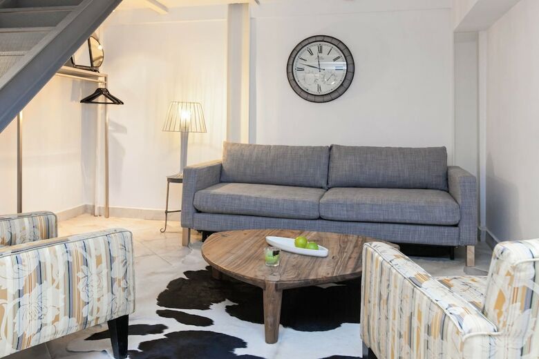 Aparthotel Chiconomy Suites
