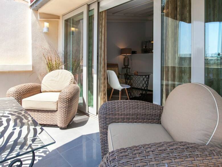 Aparthotel Chiconomy Suites