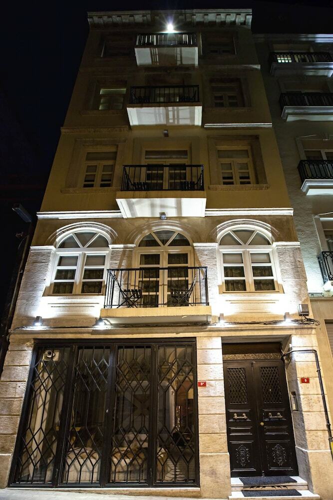 Aparthotel Chiconomy Suites