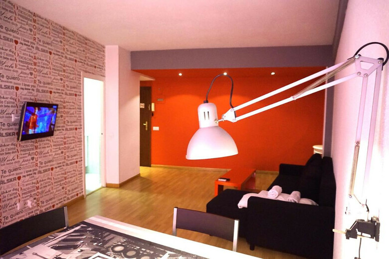 Albergue Far Home Gran V�a