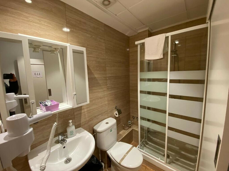 Albergue Far Home Gran V�a