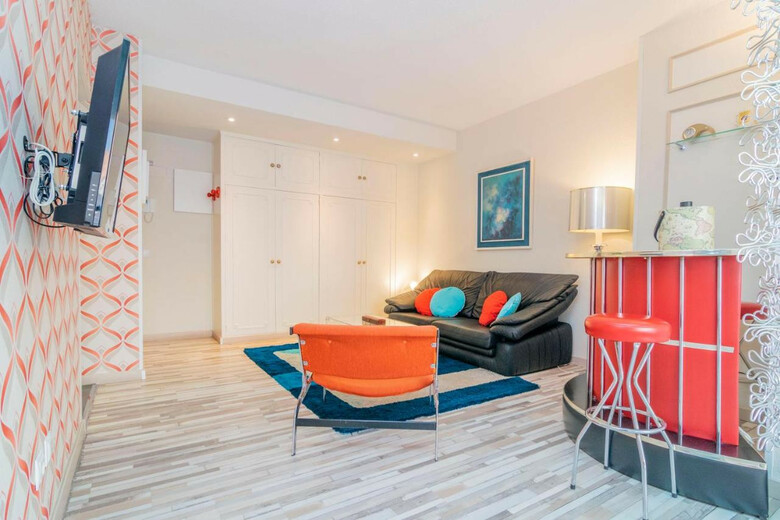 Albergue Far Home Gran V�a