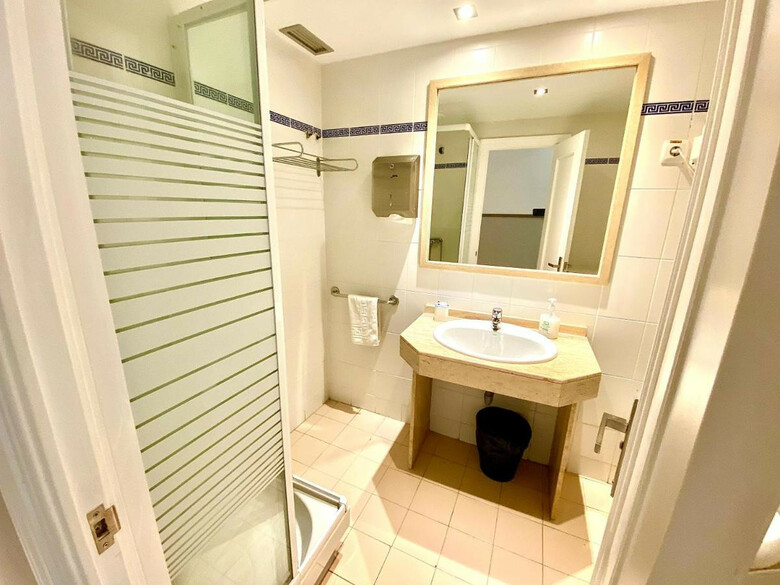 Albergue Far Home Gran V�a