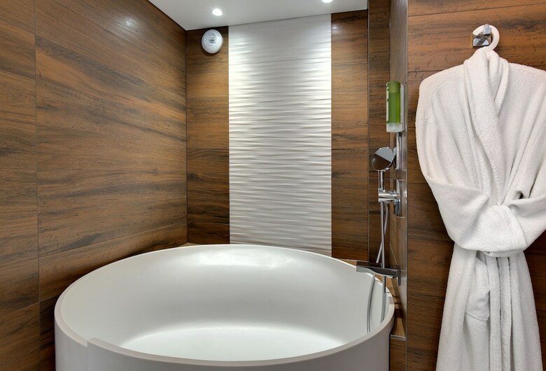 Hotel Hostellerie La Cheneaudi�re & Spa